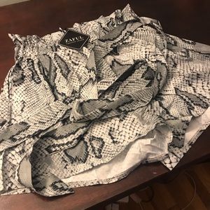 Never worn paper bag shorts